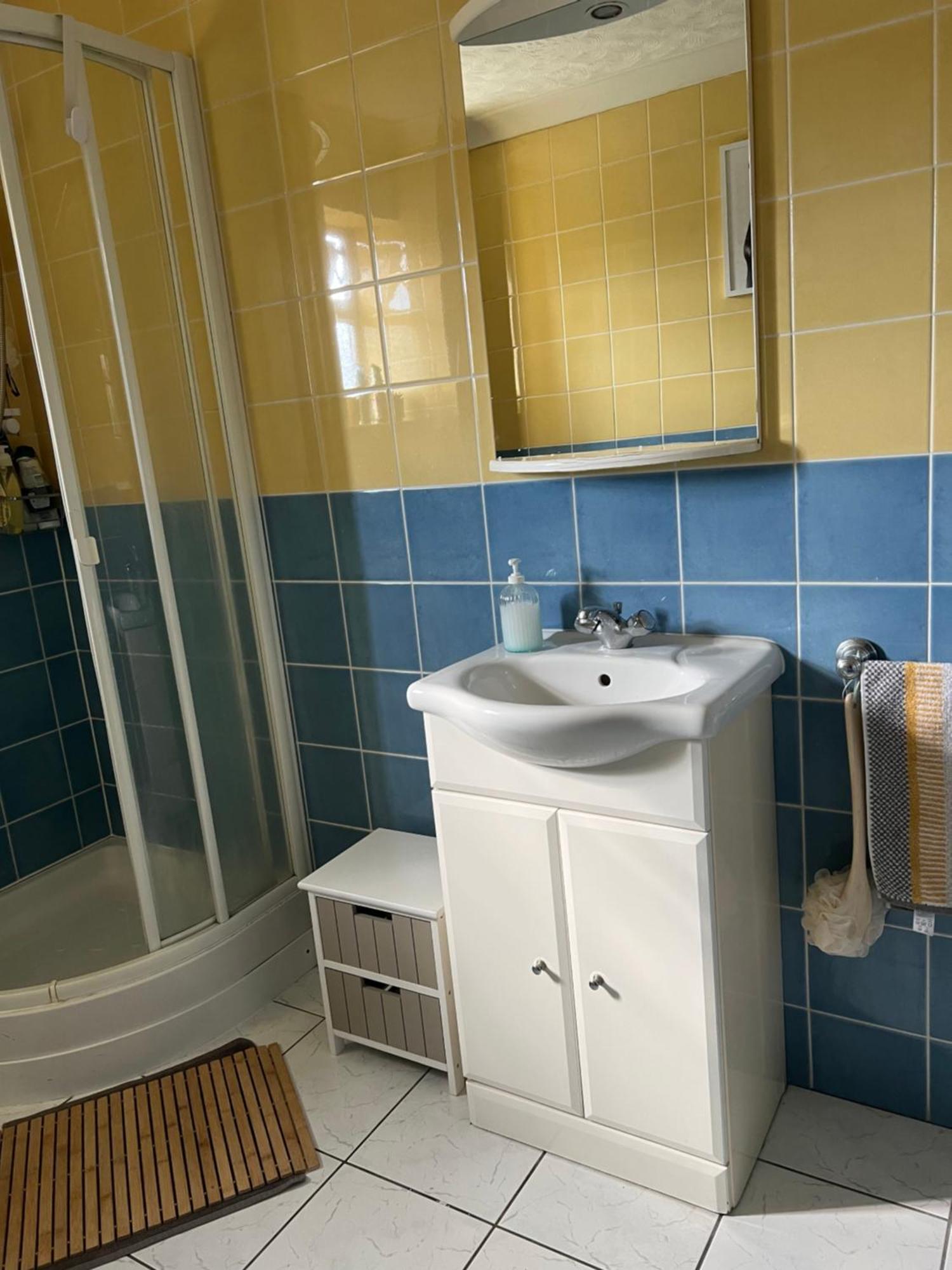 Double Room At The Bungalow With Shared Shower Room Kettering Exteriör bild
